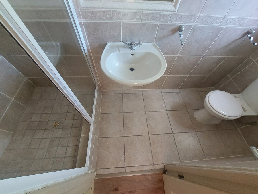 4 Bedroom Property for Sale in Panorama Western Cape